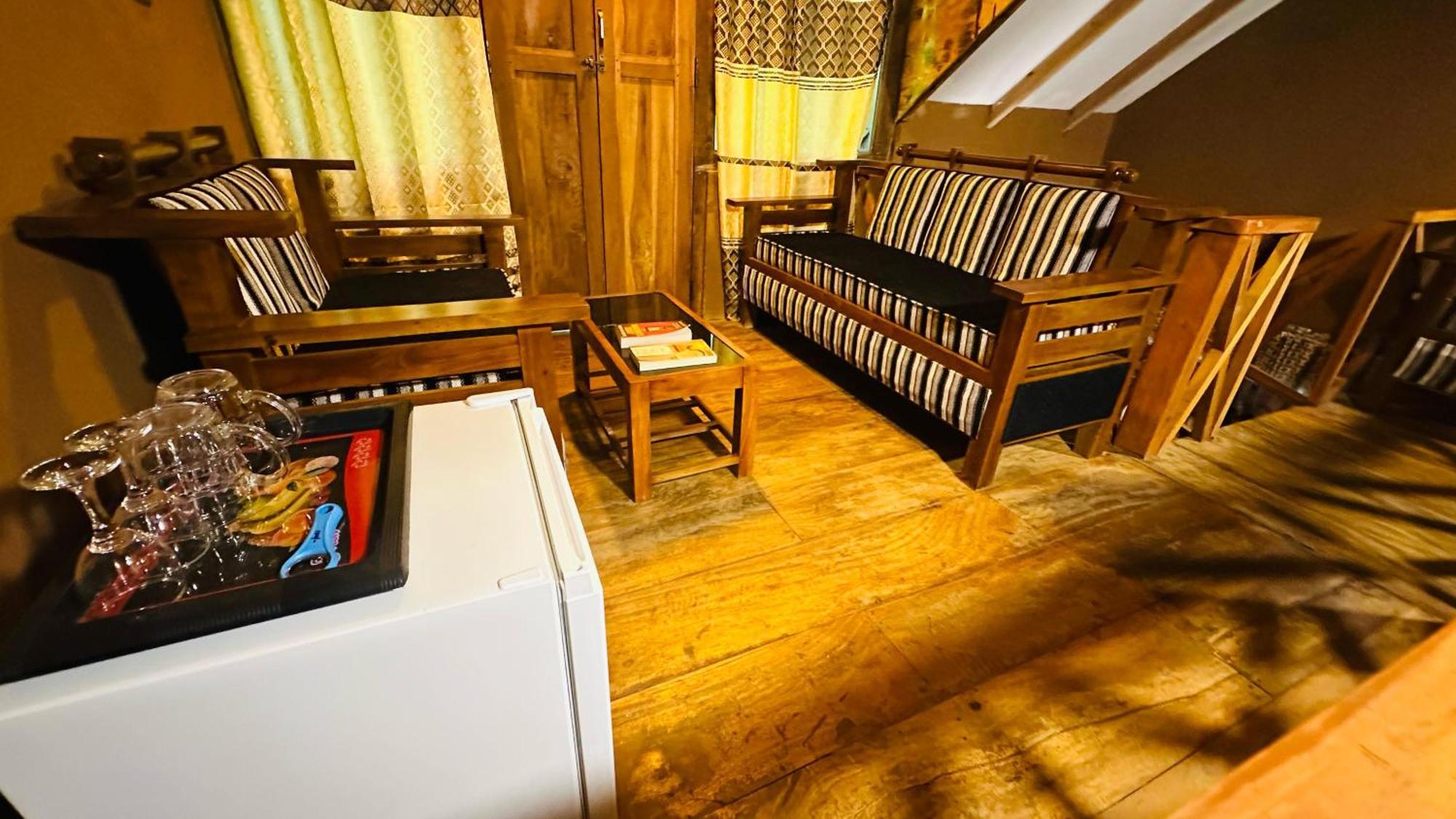 Ama Eco Lodge Сігірія Екстер'єр фото